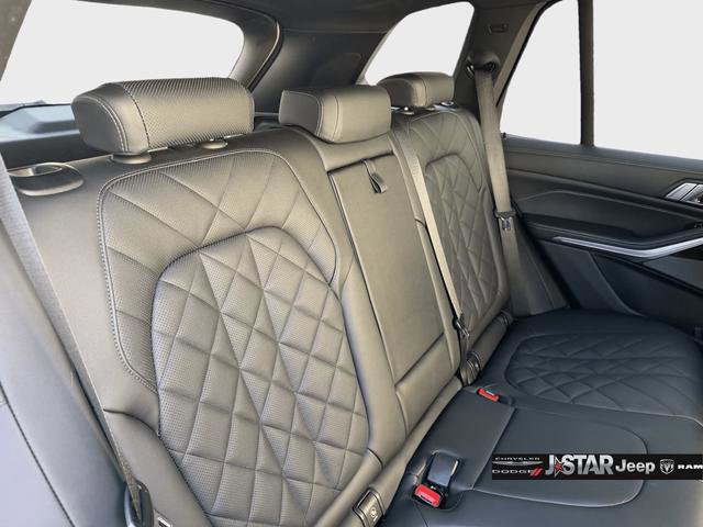 Used 2024 BMW X5 sDrive40i w/ Premium Package RWD image 21