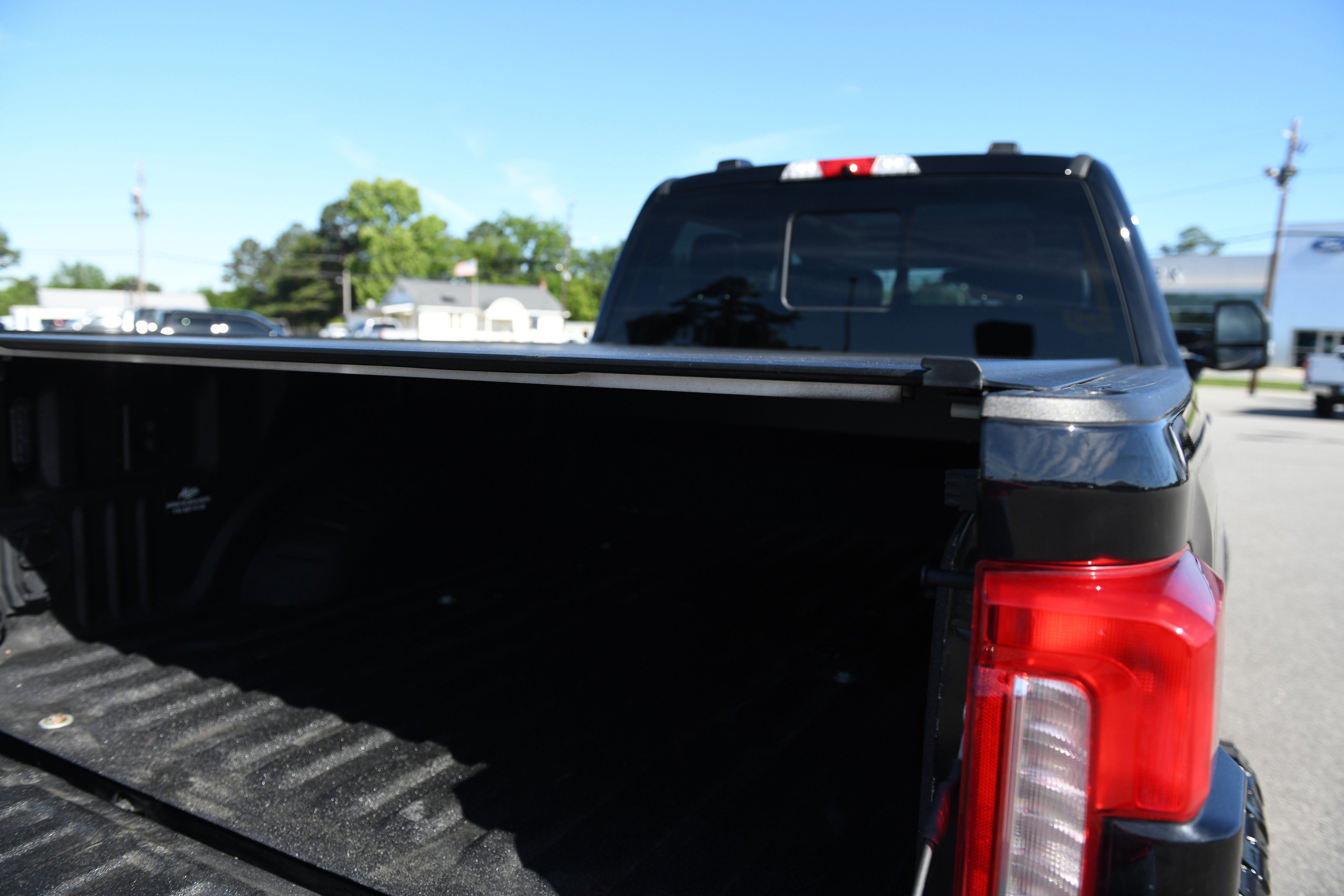 Used 2024 Ford F250 Lariat w/ Lariat Ultimate Package AWD/4WD image 16