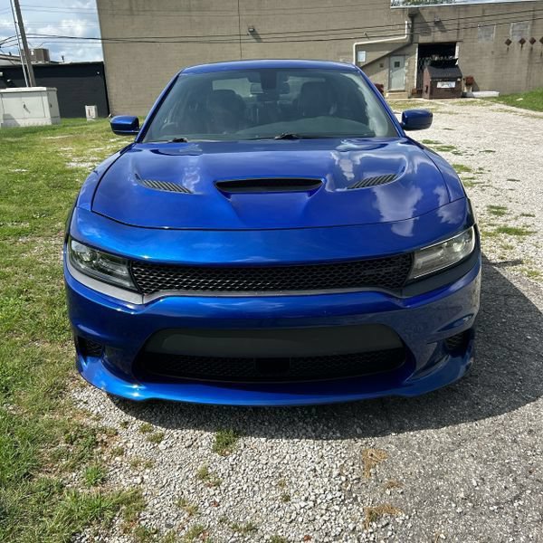 Used 2018 Dodge Charger SRT Hellcat w/ Harman/Kardon Audio Group RWD image 2