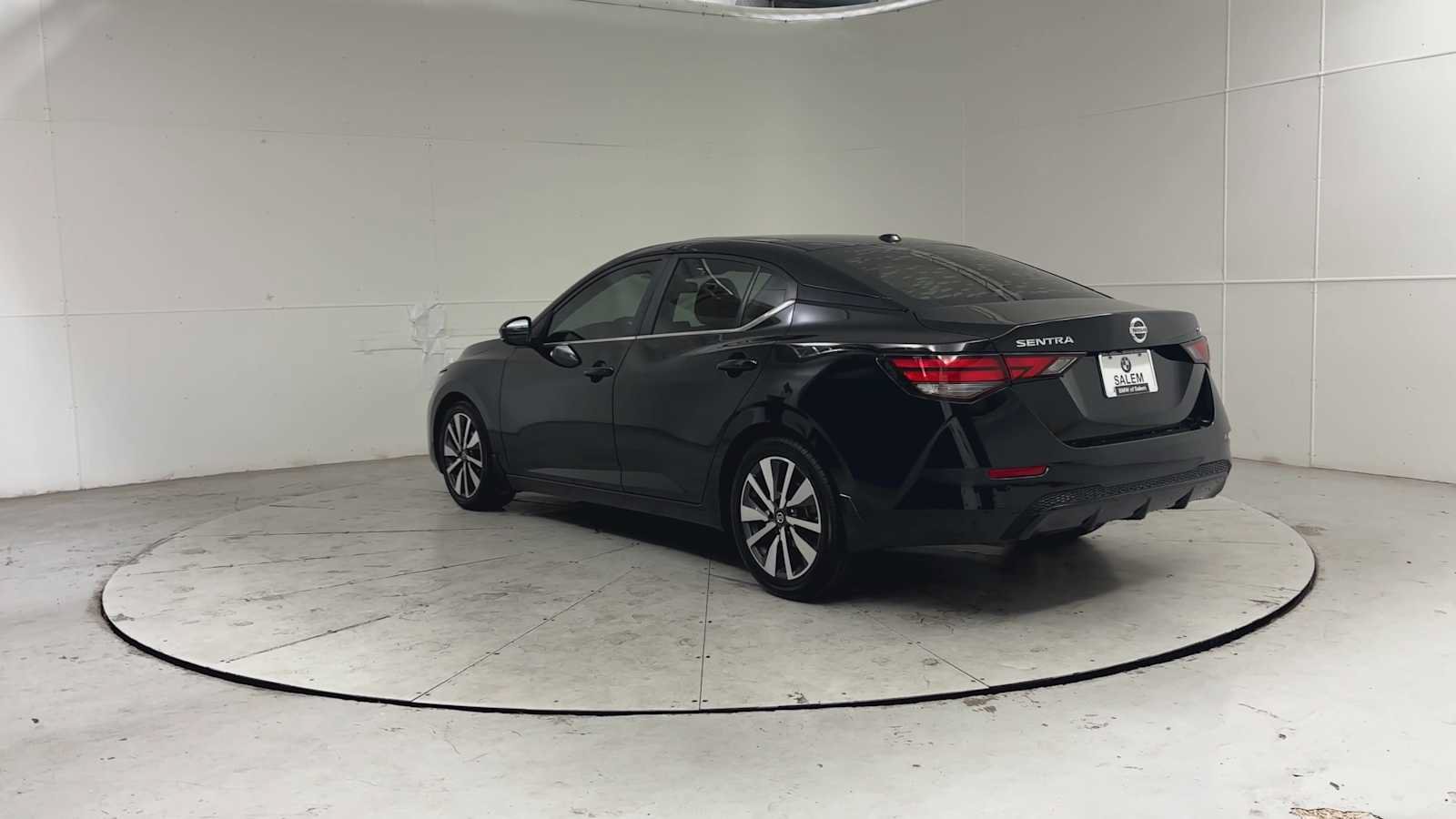 Used 2020 Nissan Sentra SV w/ SV Premium Package FWD image 2