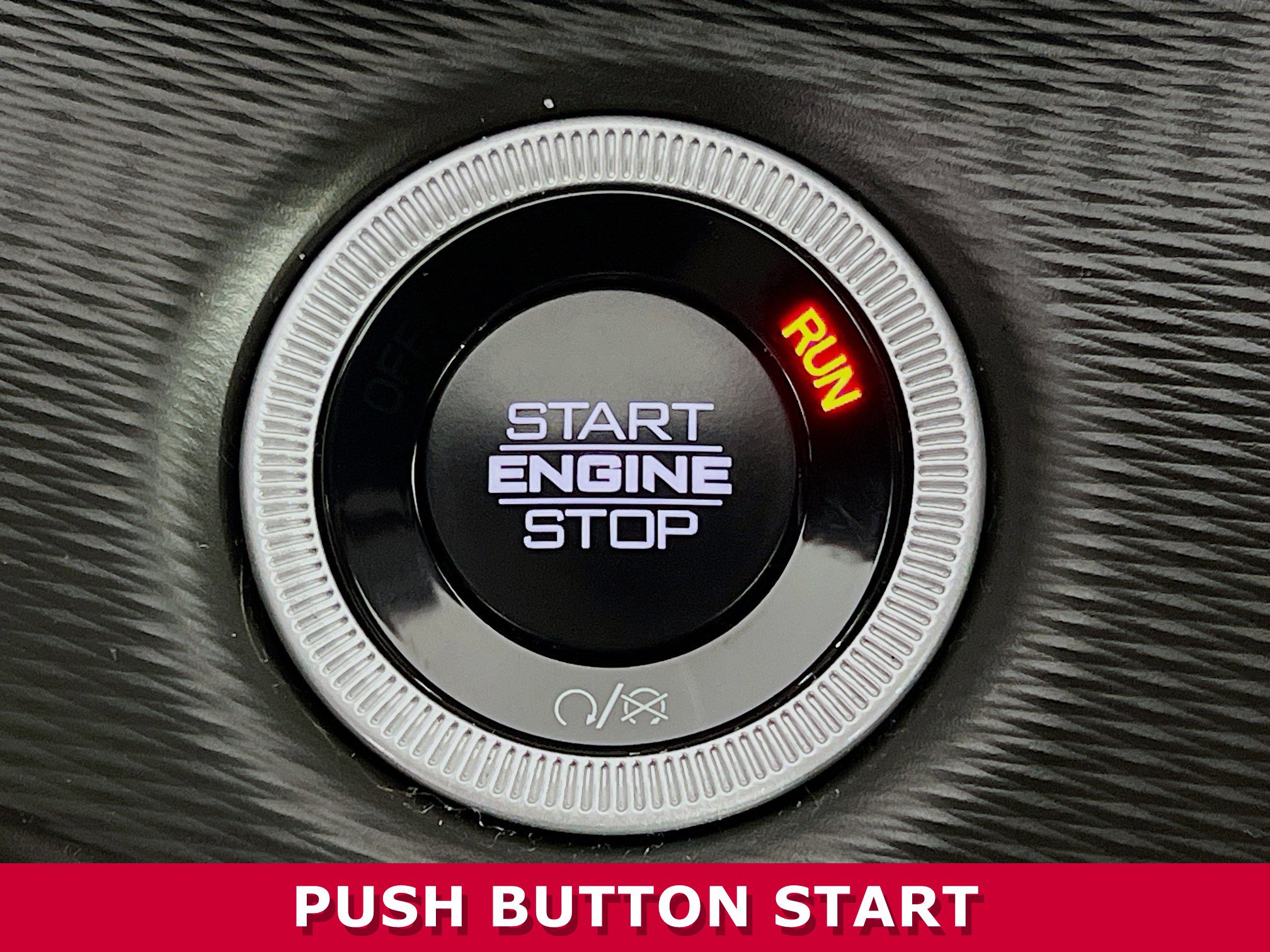 Used 2025 Jeep Grand Cherokee Altitude image 12