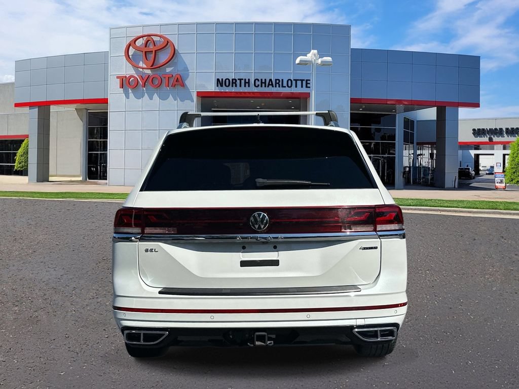 Used 2024 Volkswagen Atlas SEL Premium R-Line AWD/4WD image 7