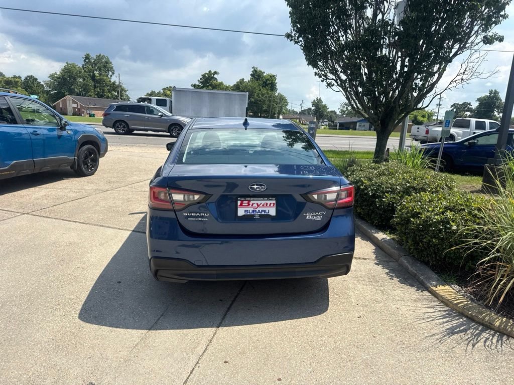 Used 2022 Subaru Legacy Premium AWD/4WD image 6