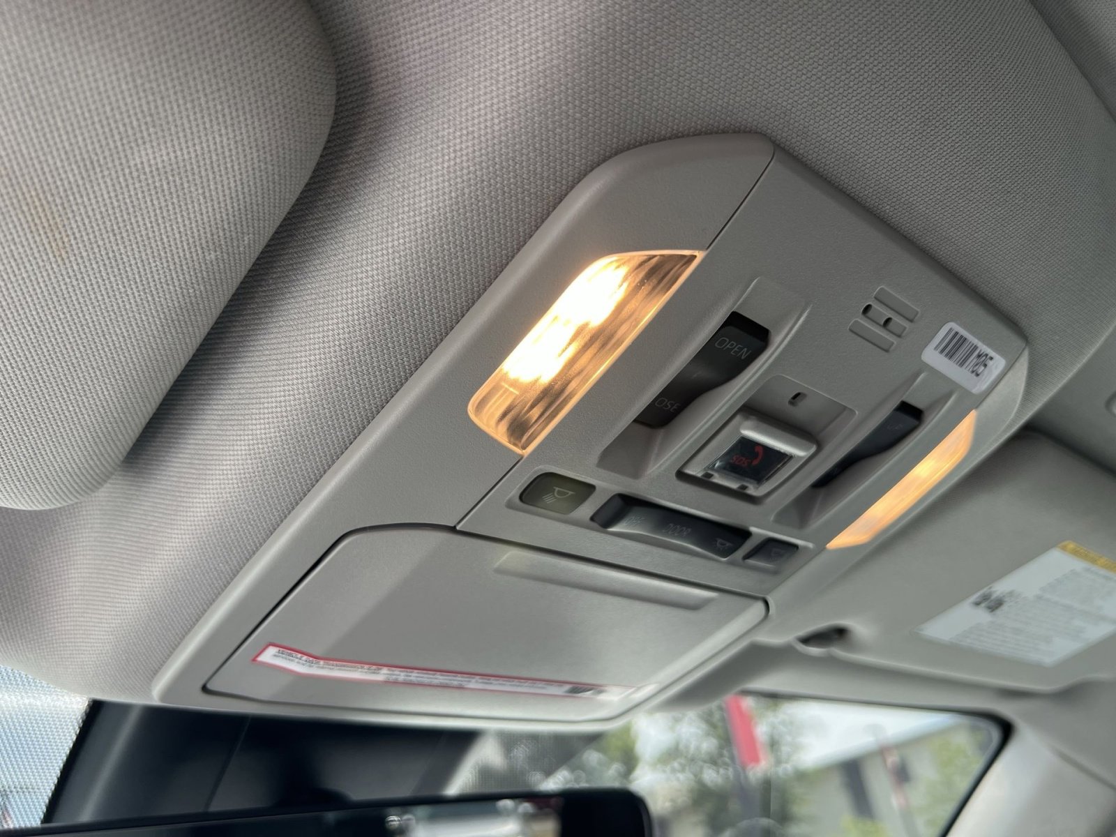 Used 2023 Toyota Highlander XLE FWD image 30