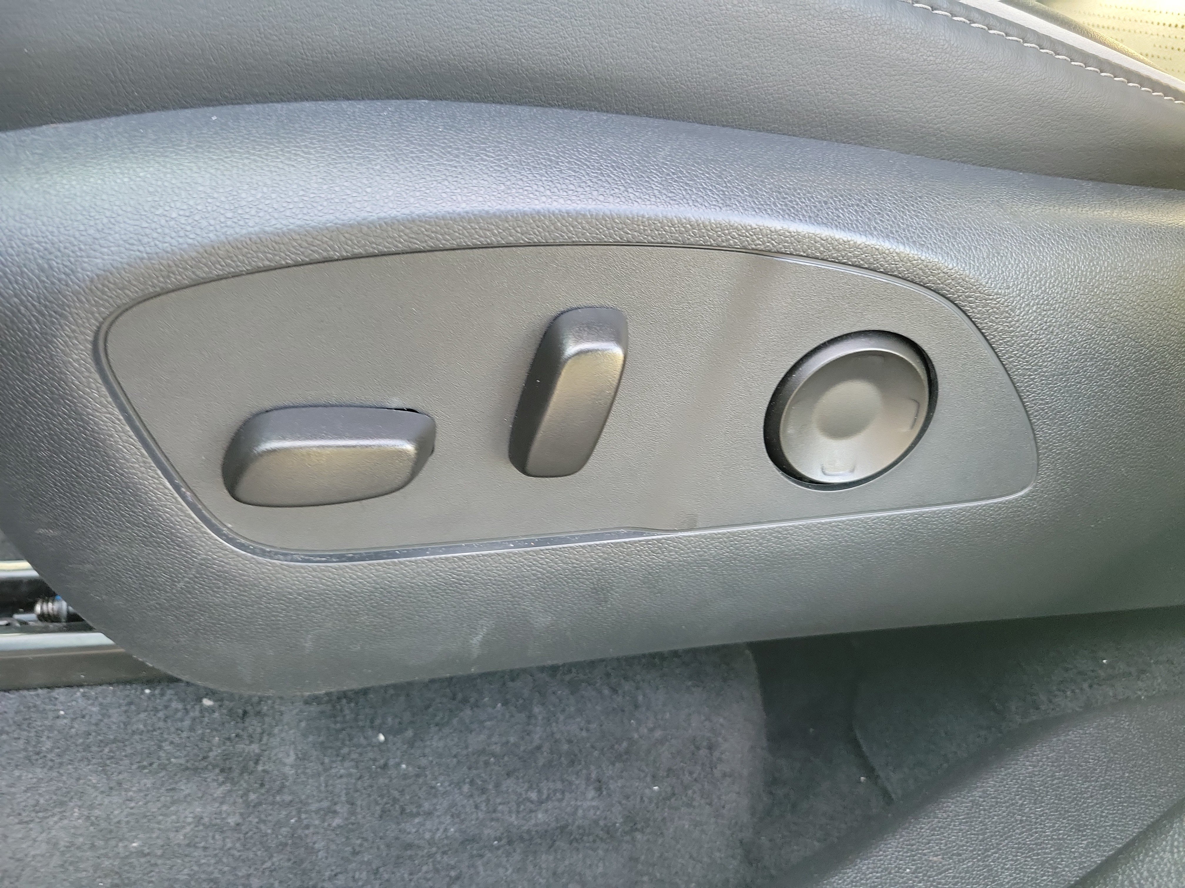 Used 2025 Buick Enclave Sport Touring FWD image 47