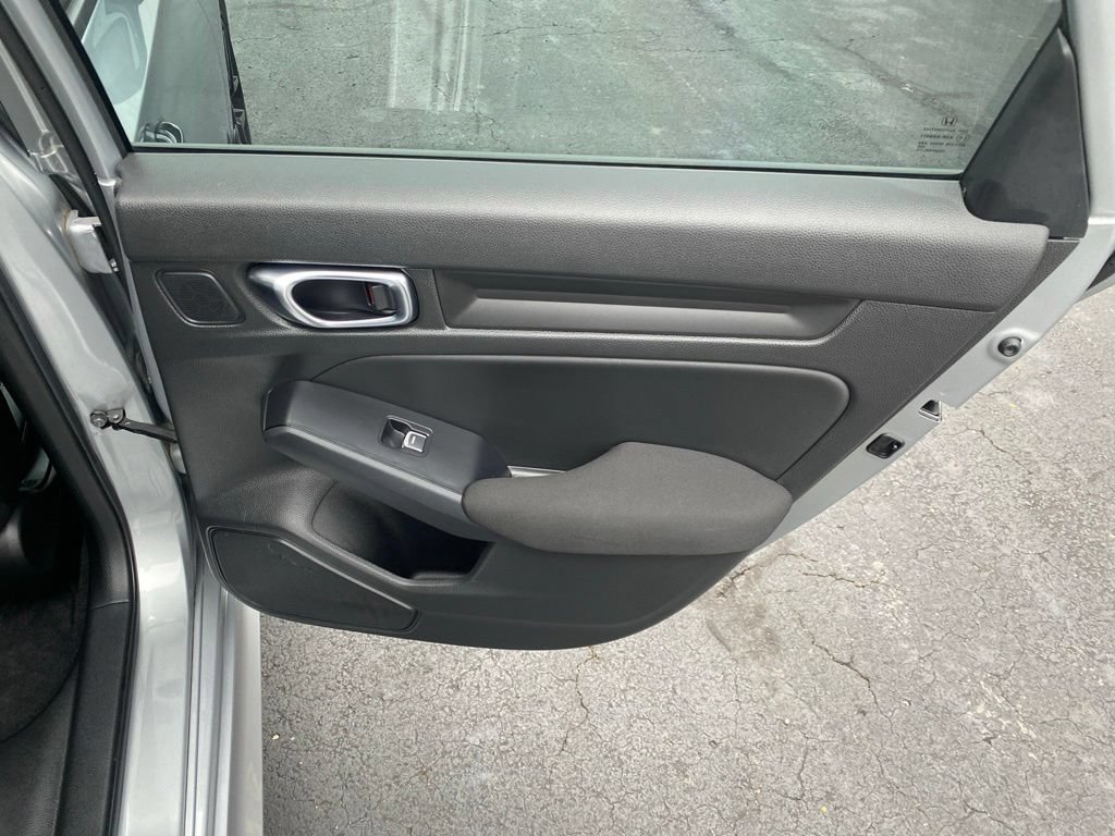 Used 2025 Honda Civic Sport image 40