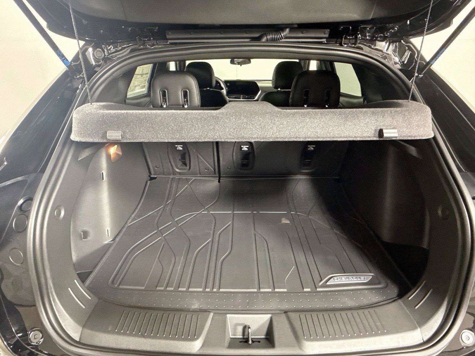 New 2026 Chevrolet Trax RS w/ Driver Confidence Package FWD image 17