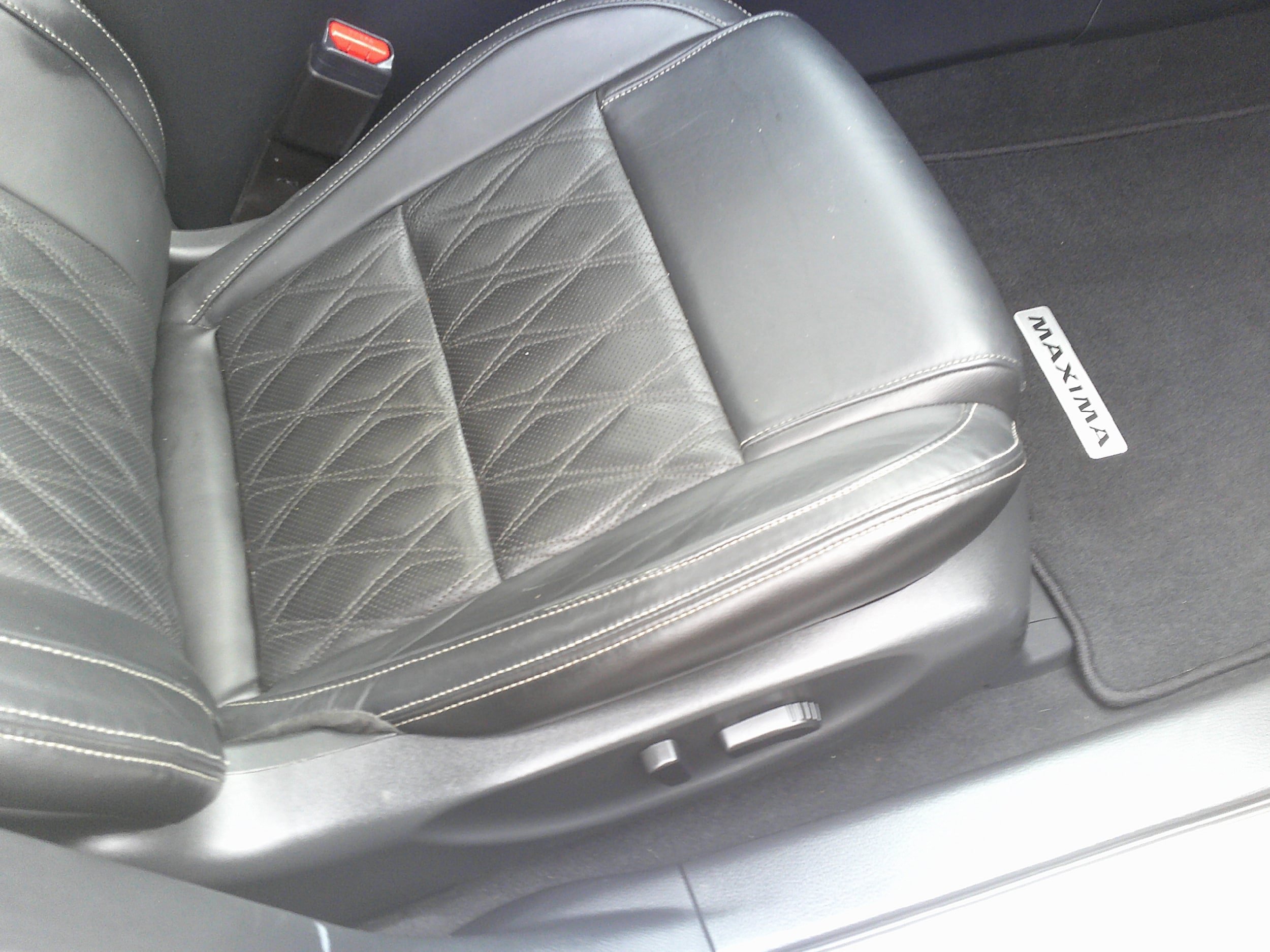 Used 2023 Nissan Maxima Platinum w/ Sport Mat Group FWD image 27