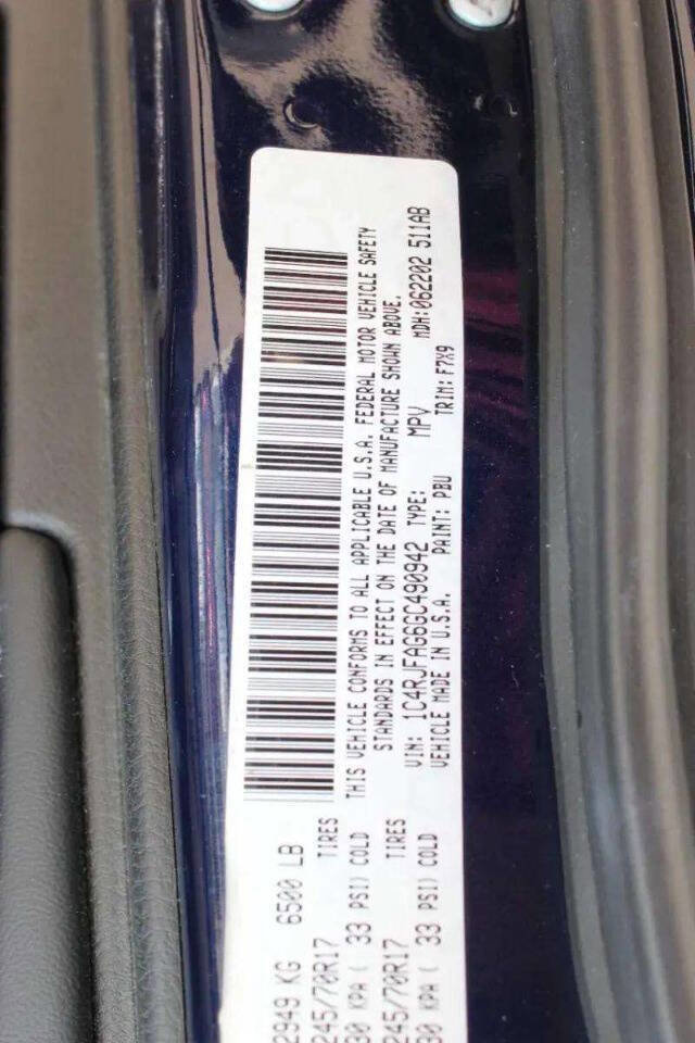Used 2016 Jeep Grand Cherokee Laredo w/ Quick Order Package 23E AWD/4WD image 15
