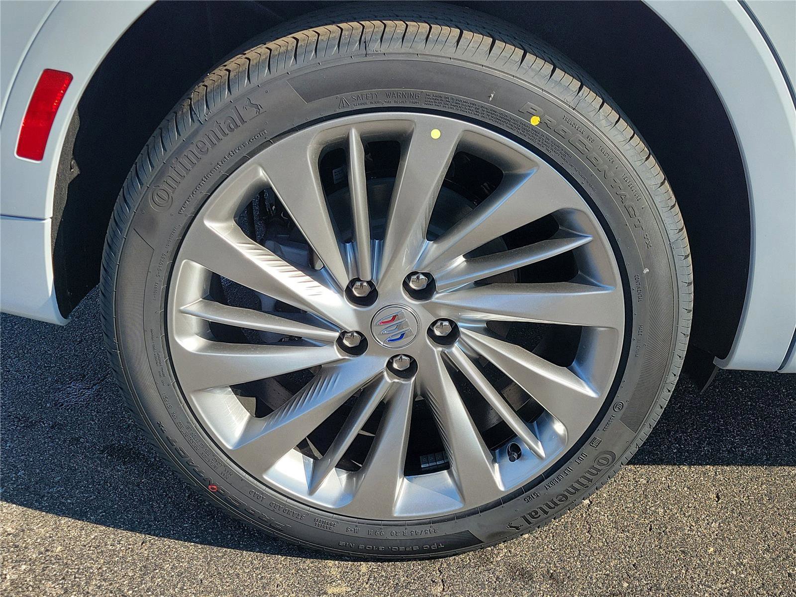 New 2026 Buick Envision Avenir image 6