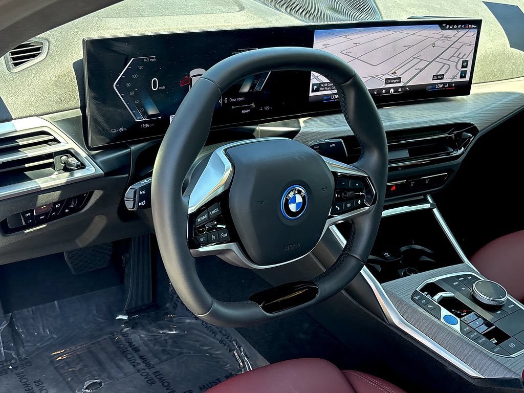 Used 2025 BMW i4 eDrive40 w/ Parking Assistance Package RWD image 14