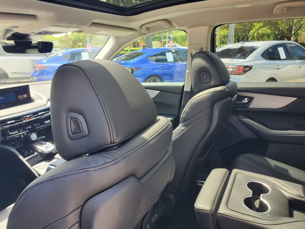 Used 2024 Acura MDX FWD image 11