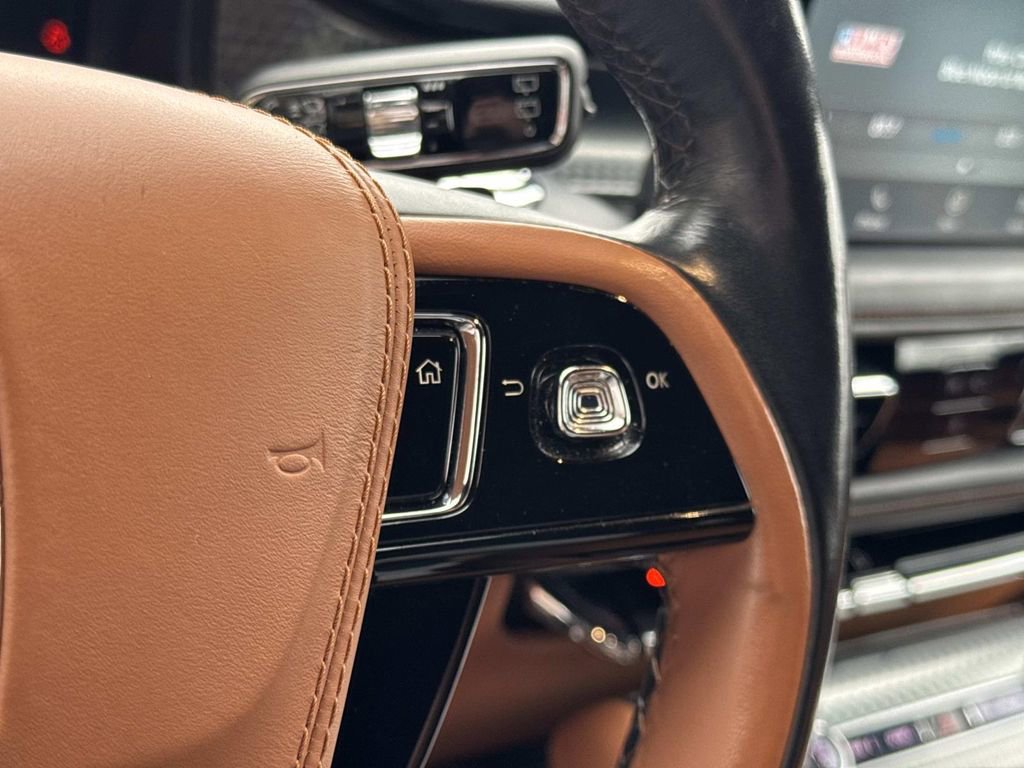 Used 2022 Lincoln Aviator Black Label w/ Dynamic Handling Package image 28