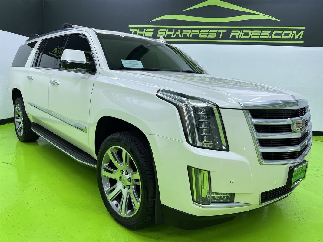 Used 2015 Cadillac Escalade ESV Luxury AWD/4WD image 2