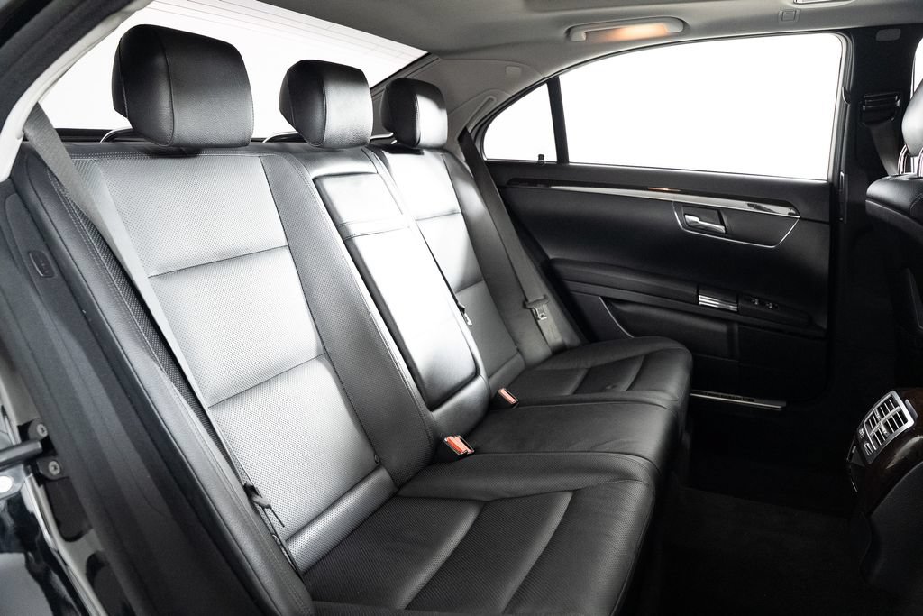 Used 2012 Mercedes-Benz S 550 image 21