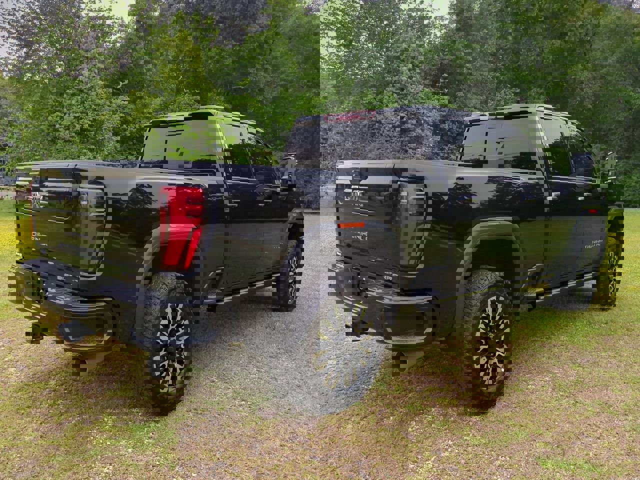 Certified 2024 GMC Sierra 2500 Denali Ultimate image 4