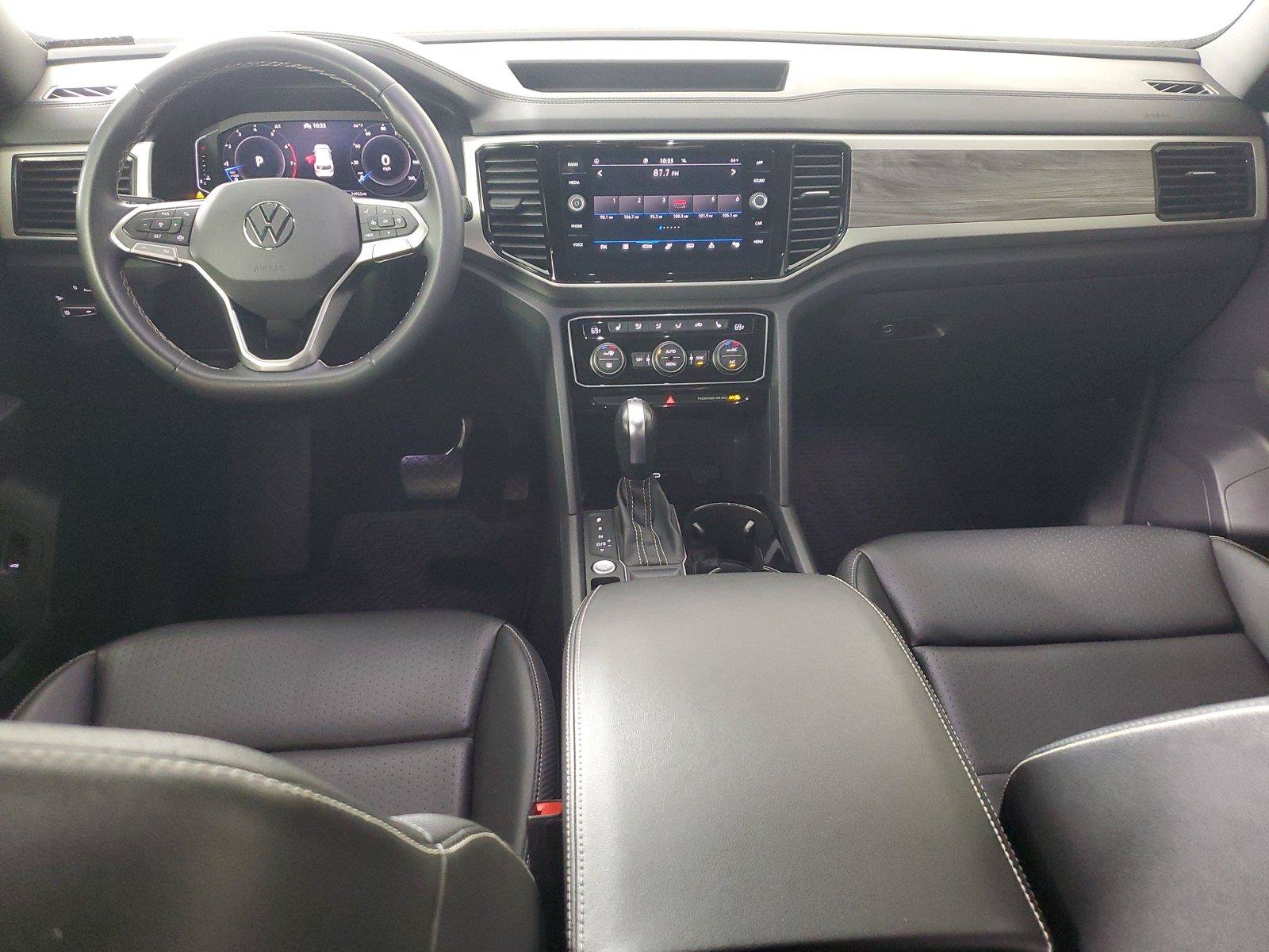 Used 2023 Volkswagen Atlas Cross Sport SE w/ Panoramic Sunroof Package FWD image 14