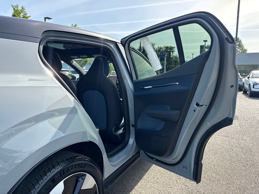 New 2026 Volvo EX30 Ultra w/ Protection Package Premier AWD/4WD image 17