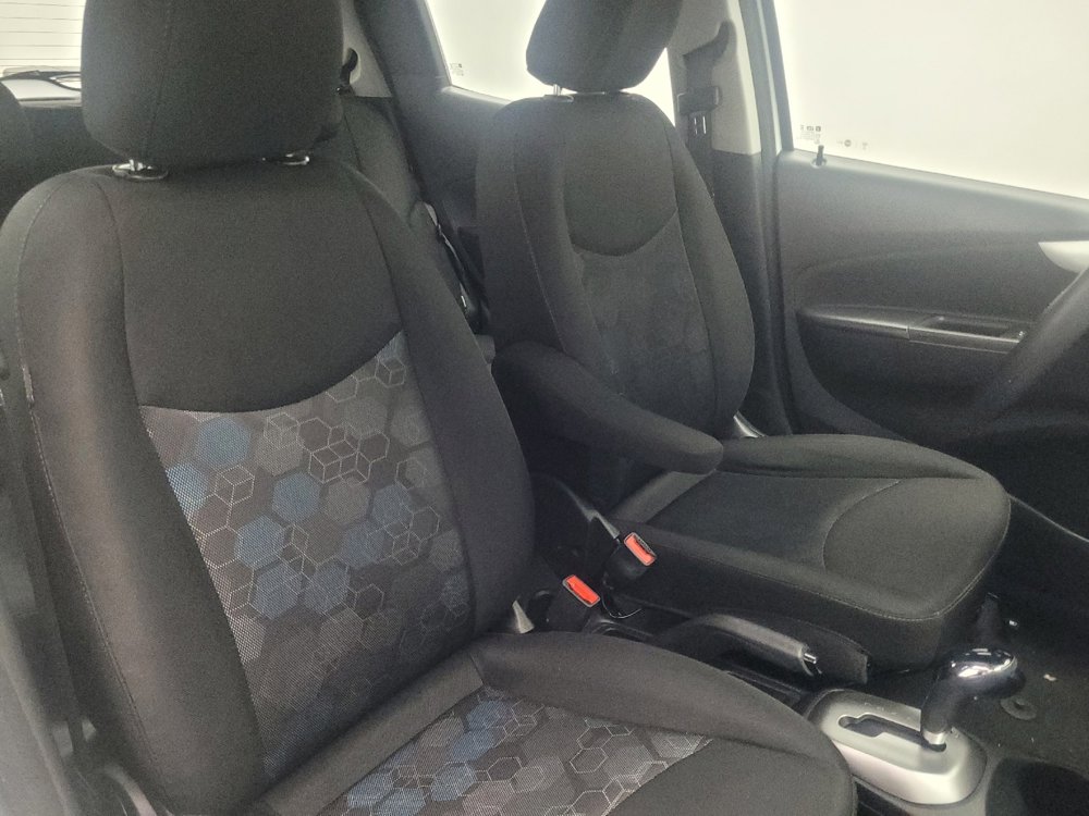 Used 2016 Chevrolet Spark LT image 21