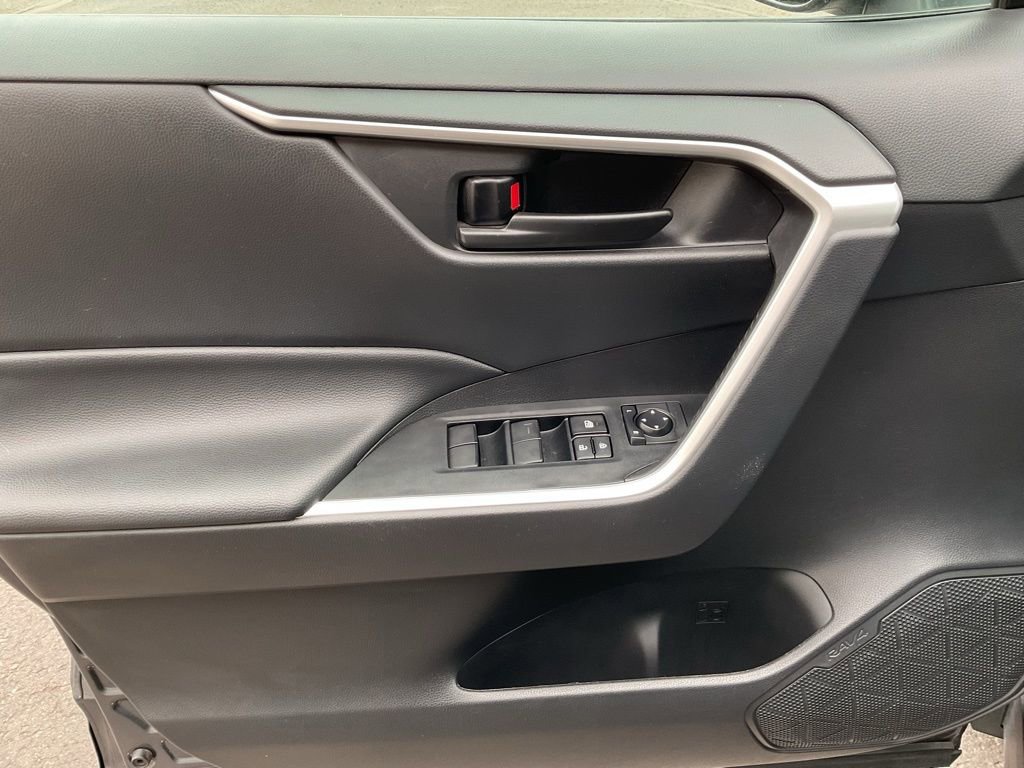 Used 2023 Toyota RAV4 LE image 11