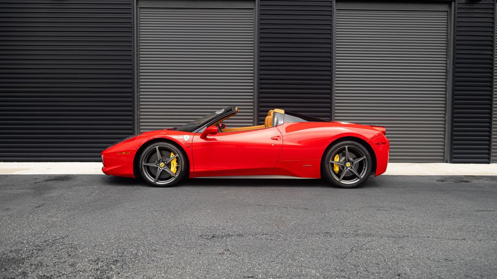 Used 2015 Ferrari 458 Spider RWD image 6