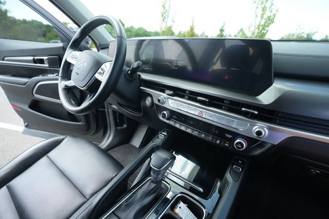 Used 2023 Kia Telluride S FWD image 37