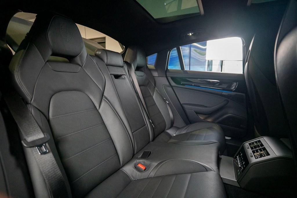 New 2026 Porsche Panamera 4 image 37