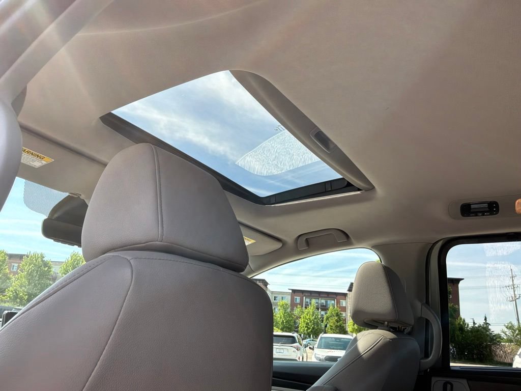 Used 2023 Honda Odyssey EX-L image 24