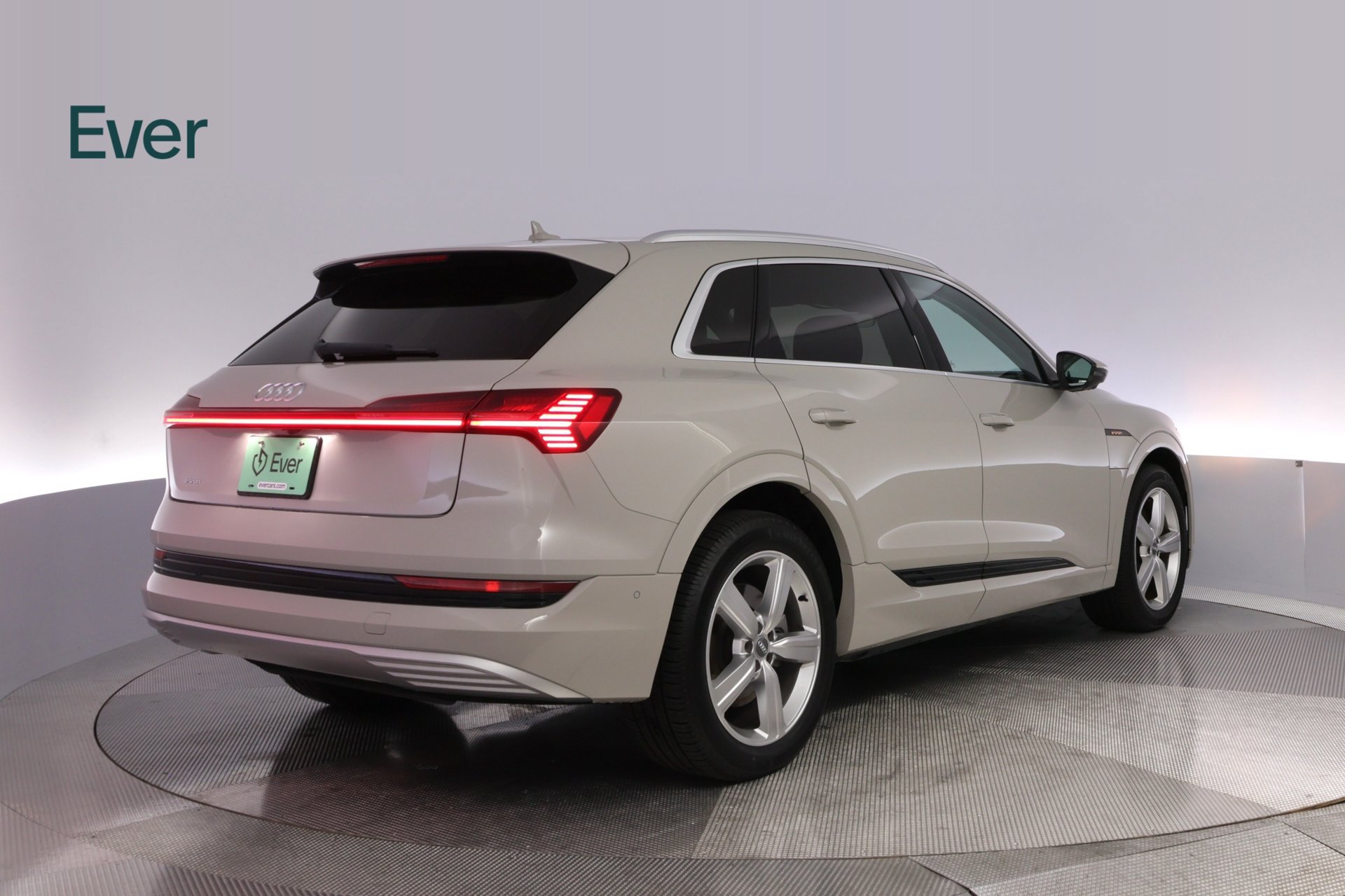 Used 2019 Audi e-tron Premium Plus AWD/4WD image 3