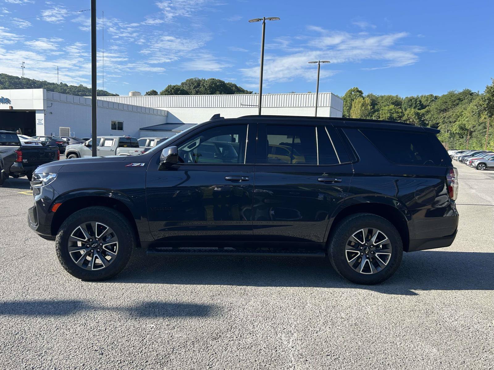 Used 2024 Chevrolet Tahoe Z71 AWD/4WD image 4