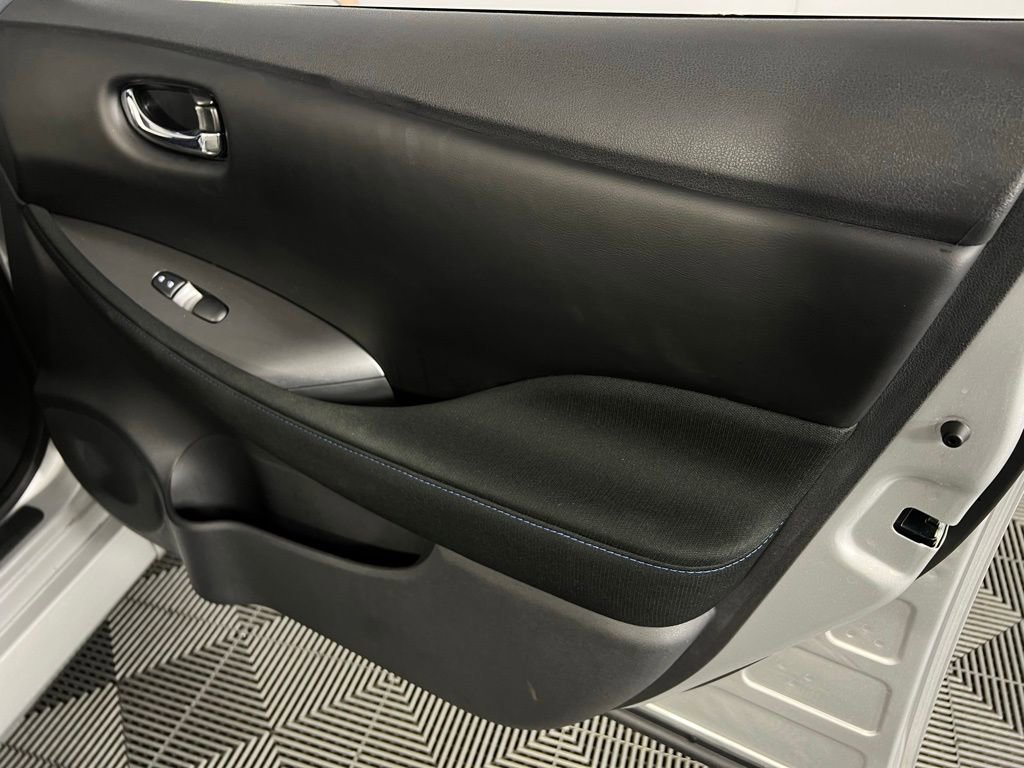 Used 2023 Nissan Leaf S image 34