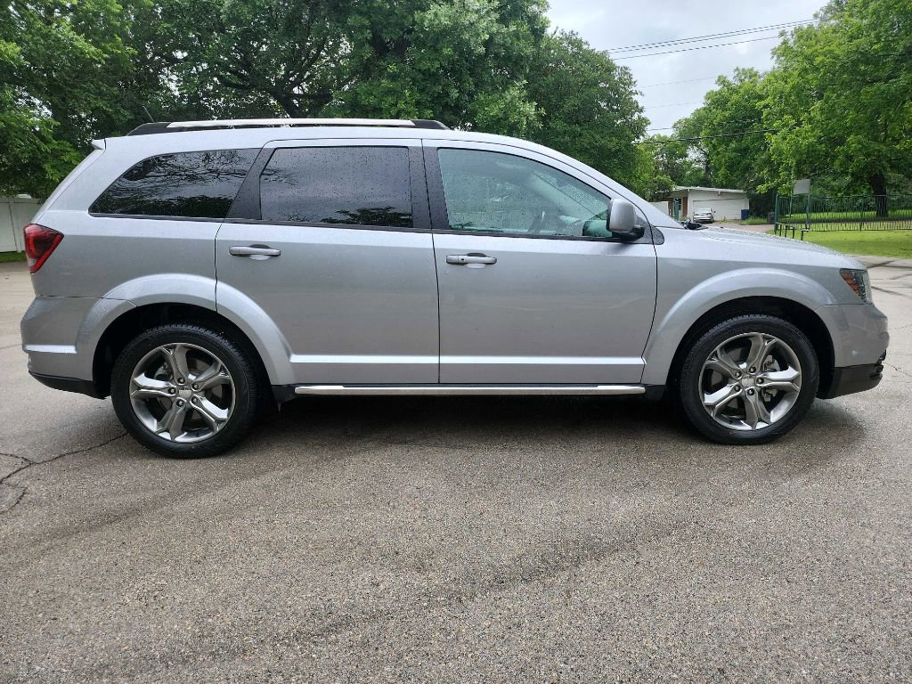 Used 2017 Dodge Journey Crossroad FWD image 10