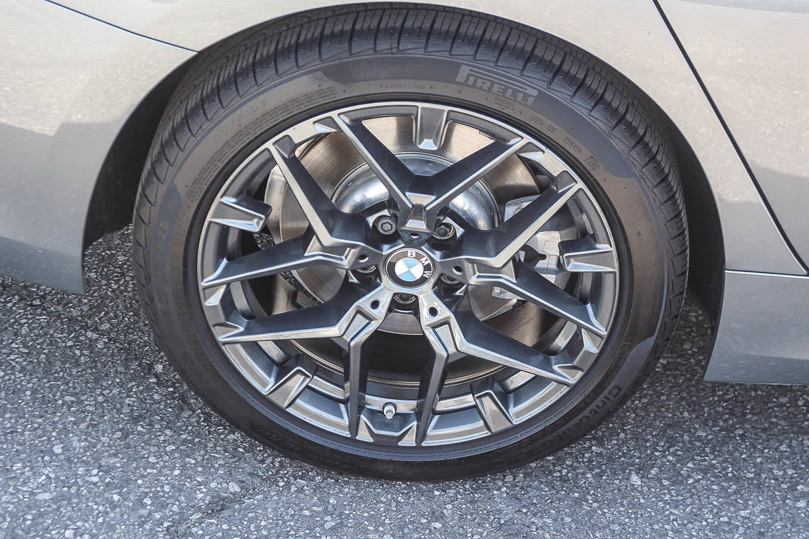 Used 2026 BMW 330i Sedan w/ Convenience Package RWD image 9