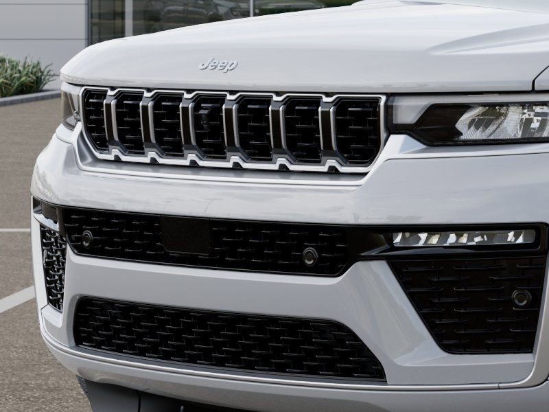 New 2026 Jeep Grand Cherokee L Summit AWD/4WD image 11