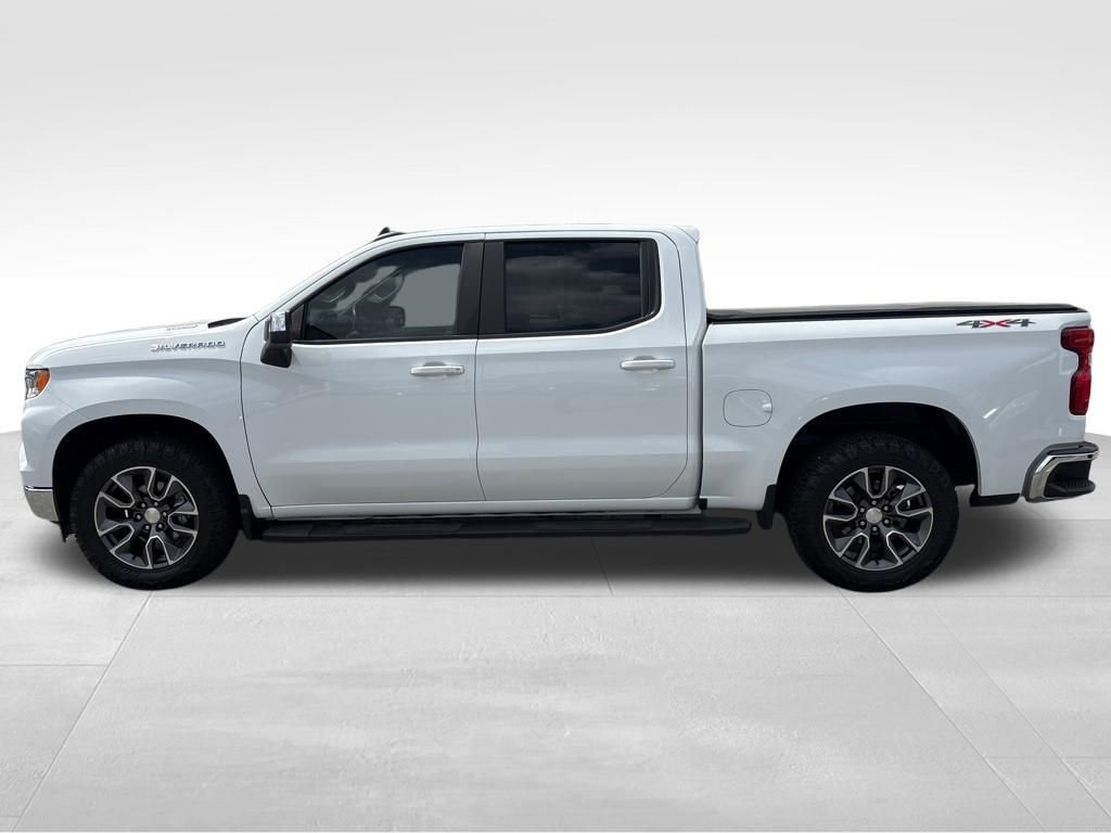 Used 2022 Chevrolet Silverado 1500 LT w/ All Star Edition Plus image 2