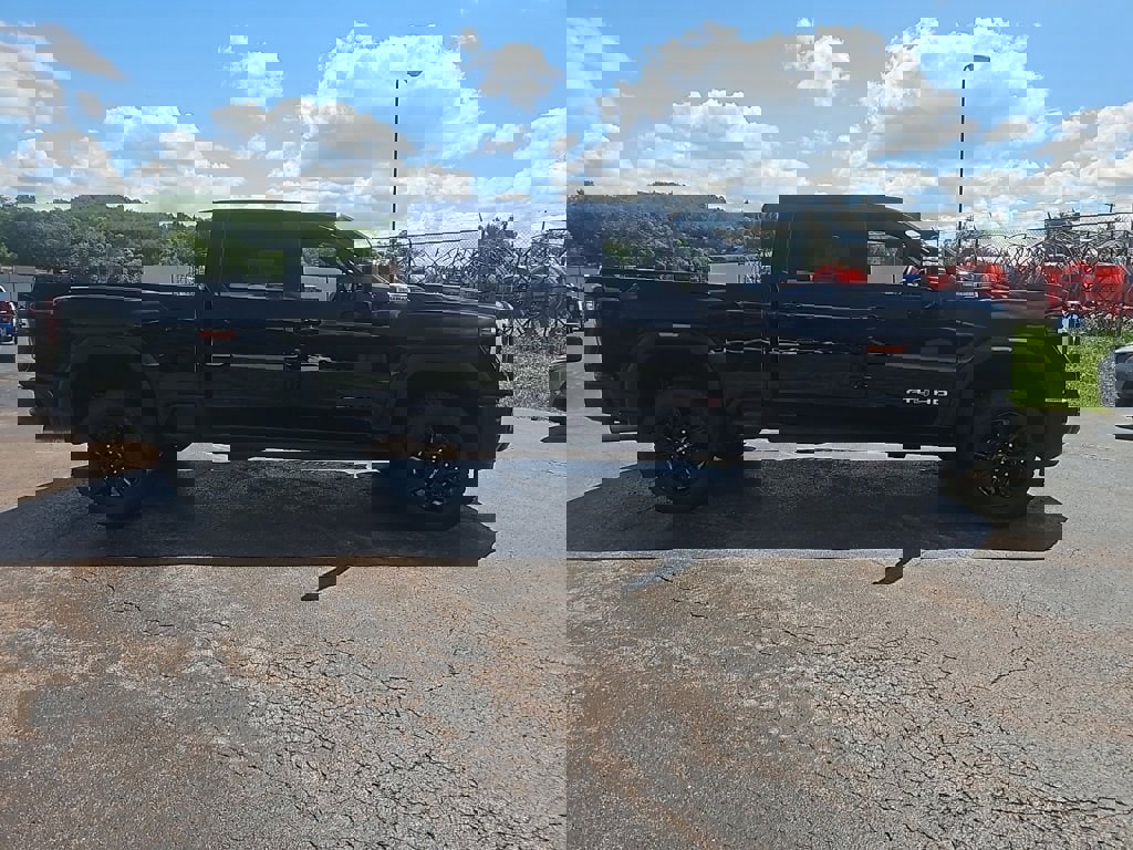 New 2026 GMC Sierra 3500 AT4 image 6