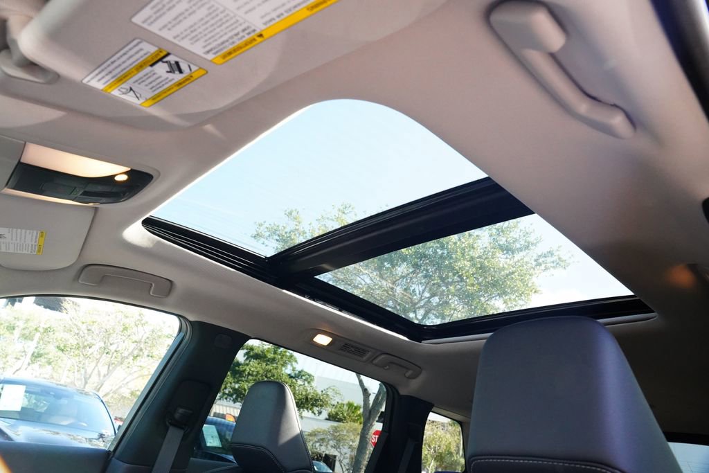 Used 2023 INFINITI QX60 Pure FWD image 6