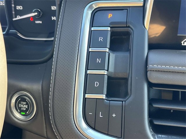 Used 2021 GMC Yukon SLT w/ Rear Media and Nav Package image 26