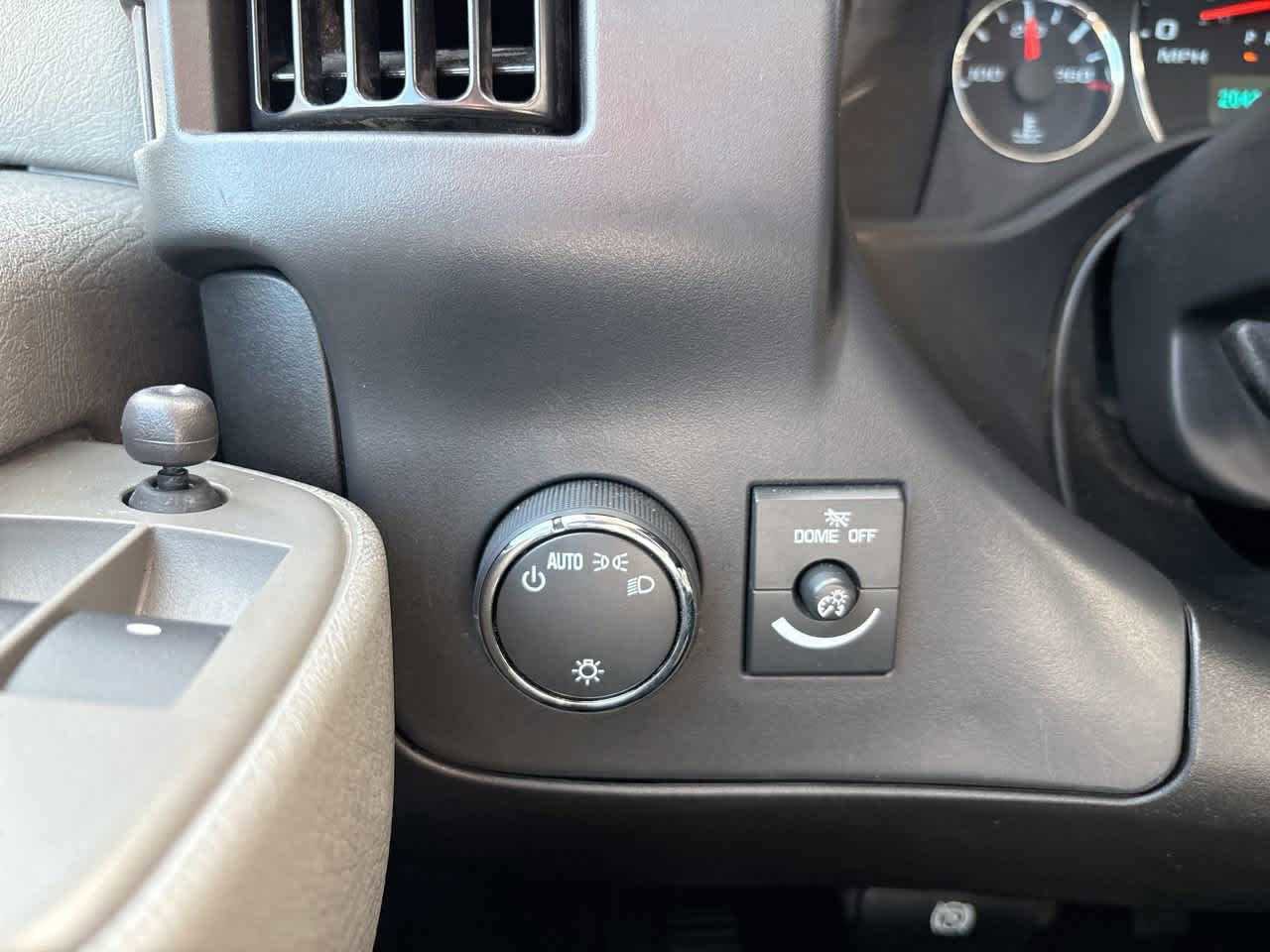 Used 2025 Chevrolet Express 3500 LS image 22