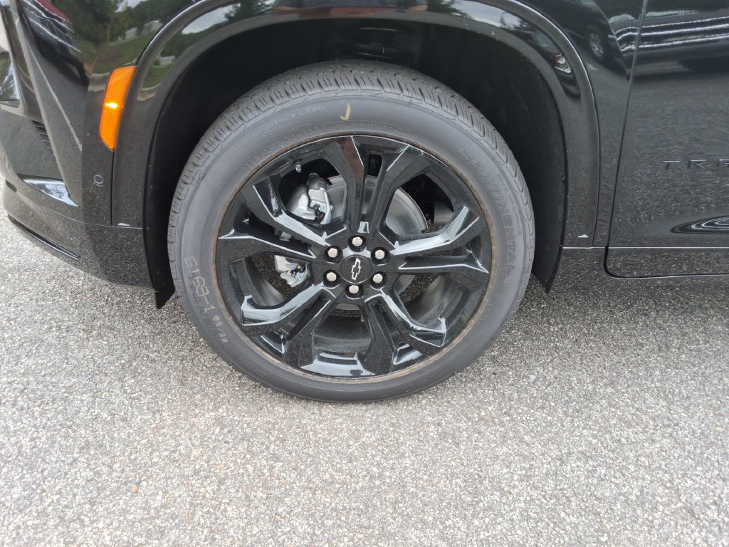 New 2027 Chevrolet Traverse RS FWD image 10