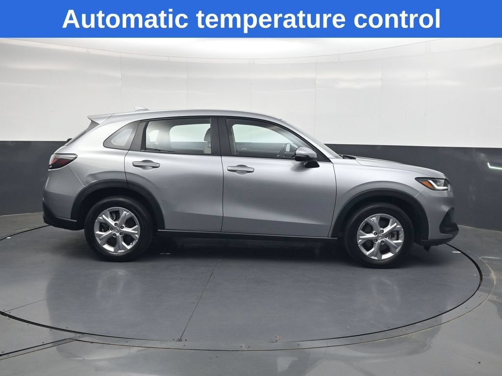 Used 2024 Honda HR-V LX image 3
