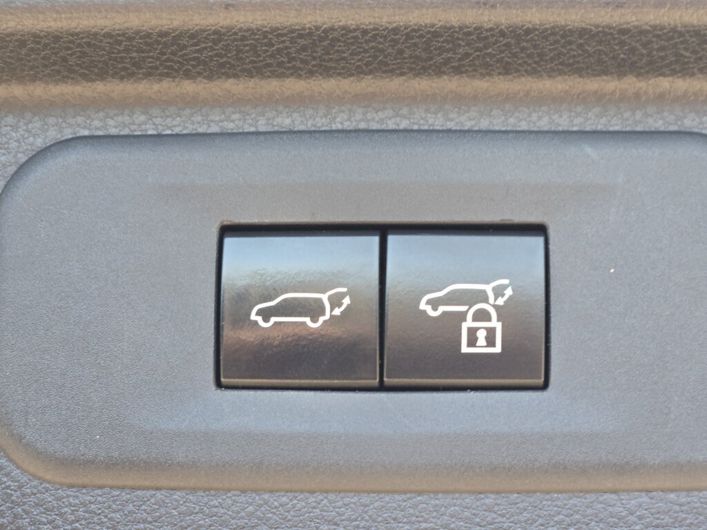 Used 2024 Toyota Grand Highlander AWD image 15