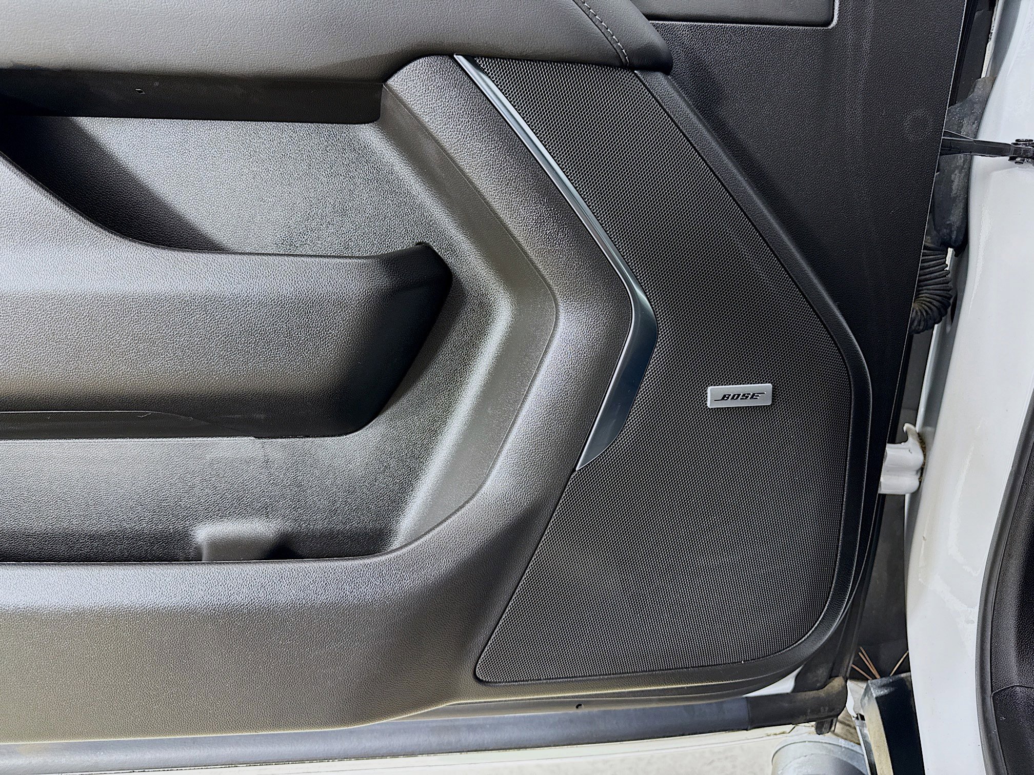 Used 2023 Chevrolet Tahoe Z71 w/ Luxury Package AWD/4WD image 19