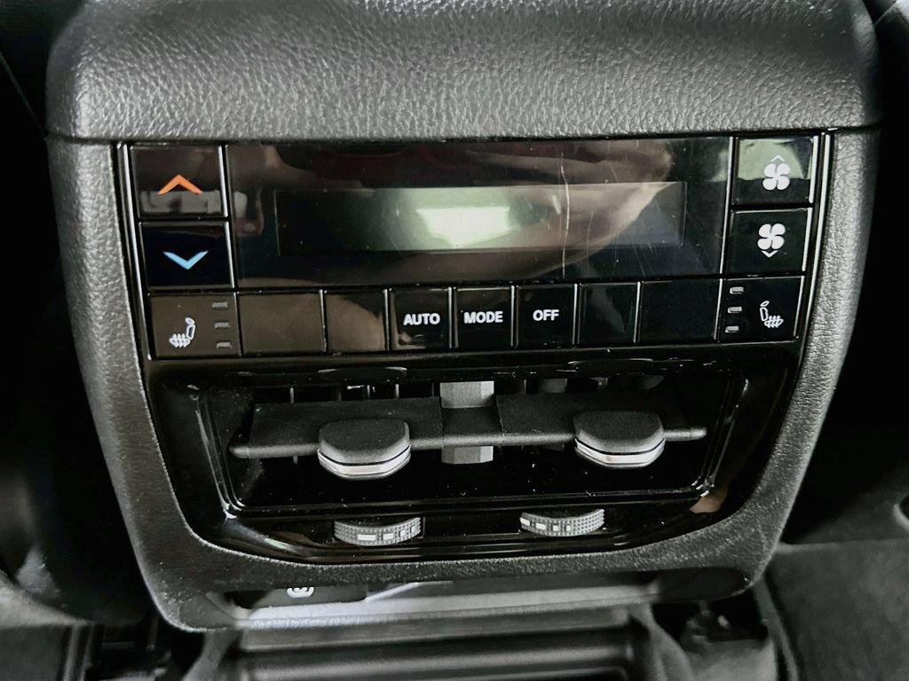 Used 2021 Jeep Grand Cherokee L Limited AWD/4WD image 33