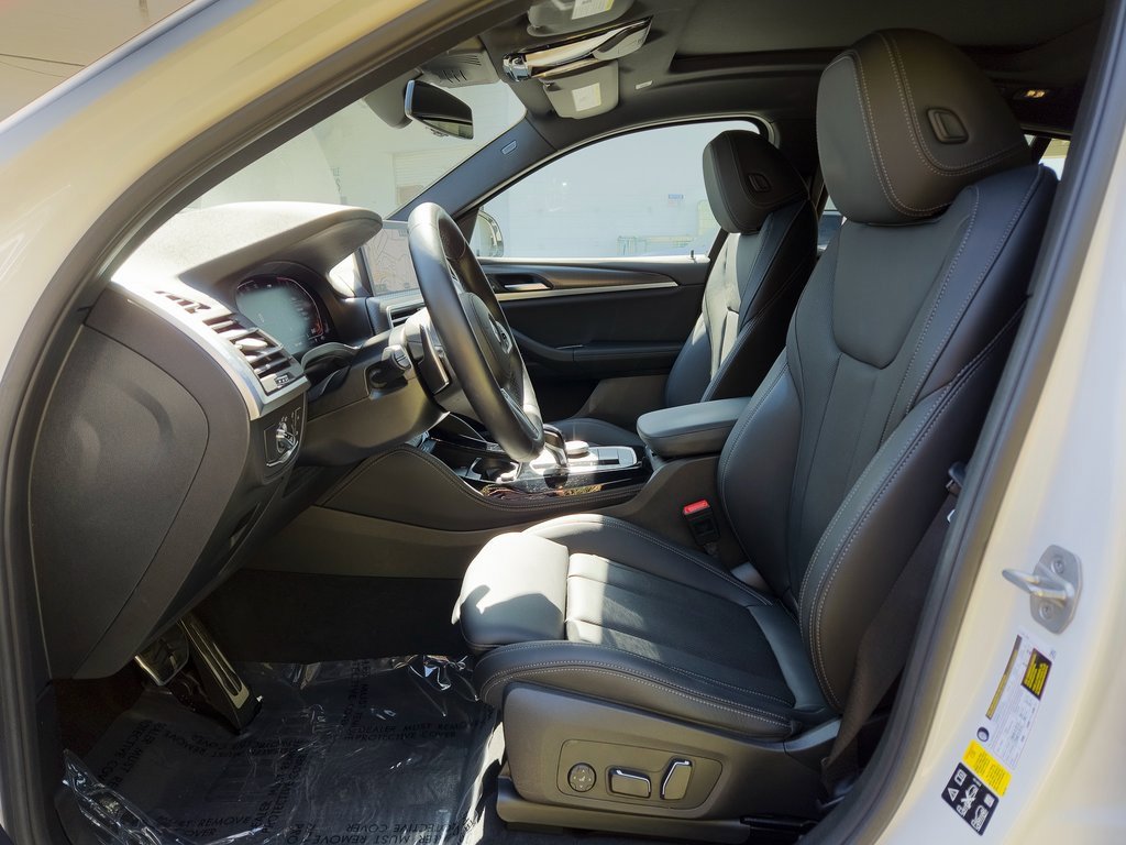 Used 2024 BMW X4 xDrive30i w/ Premium Package image 10
