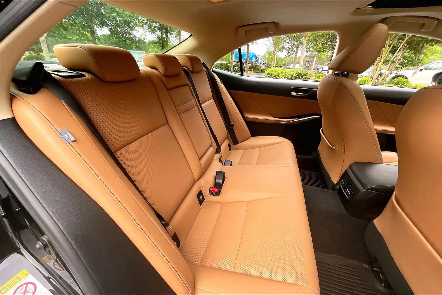 Used 2015 Lexus IS 350 w/ Navigation System Package RWD image 21