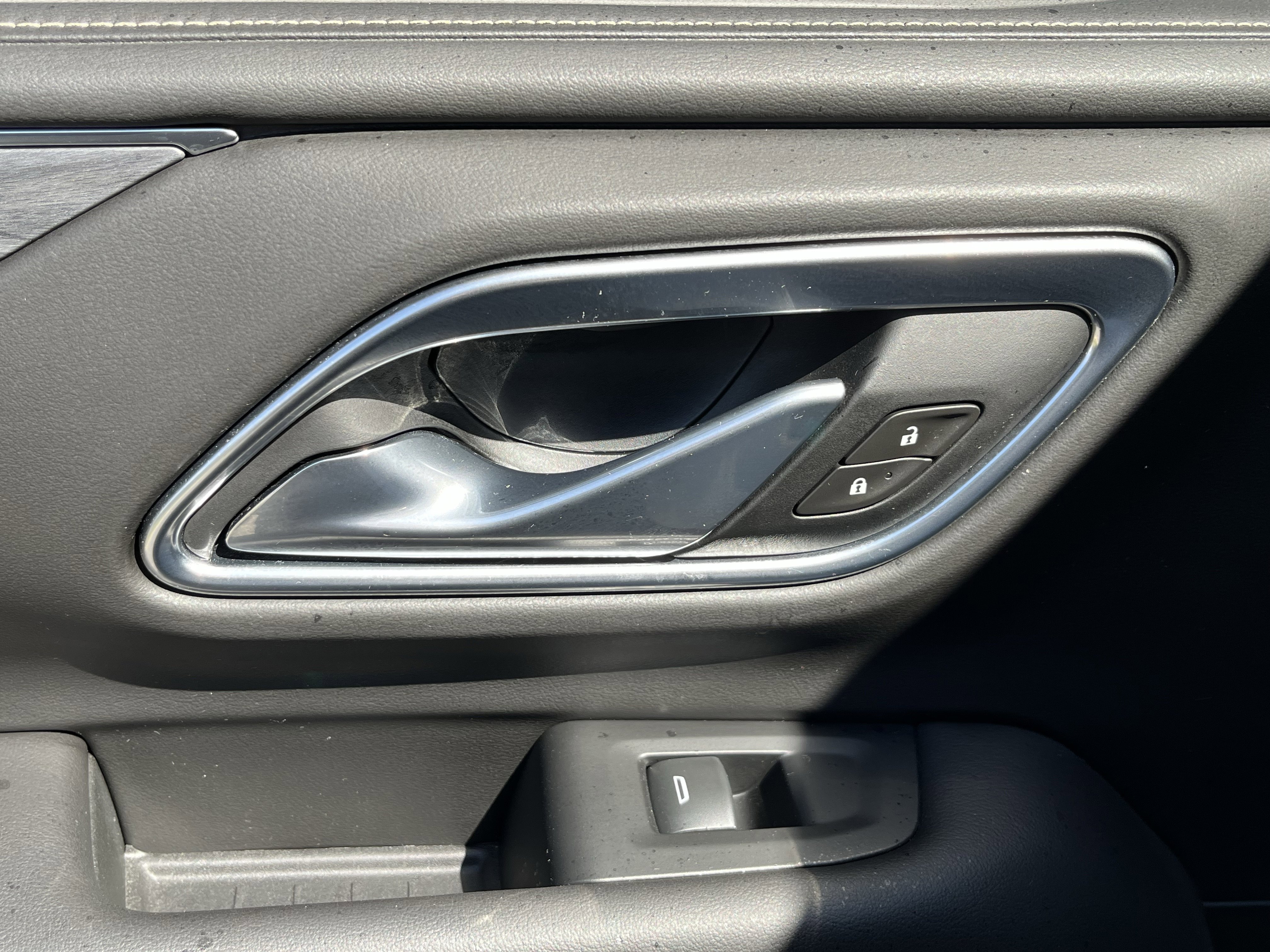 Used 2021 GMC Yukon SLT w/ SLT Luxury Plus Package image 29