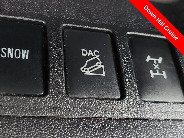 Used 2017 Toyota Highlander Limited AWD/4WD image 27