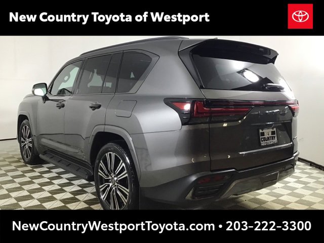Used 2024 Lexus LX 600 4WD w/ Luxury Package image 5