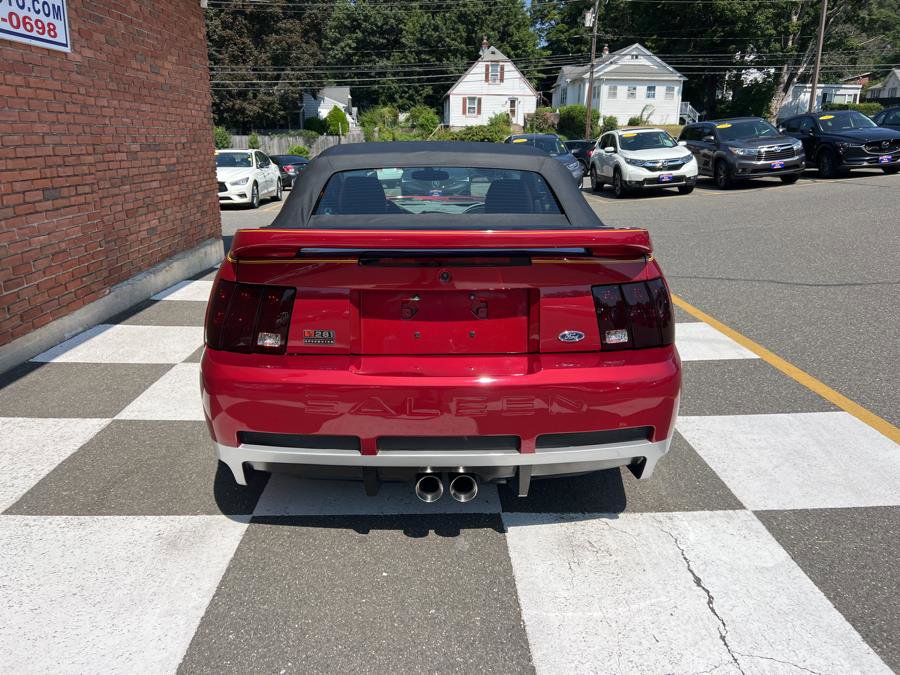 Used 2004 Ford Mustang GT RWD image 4